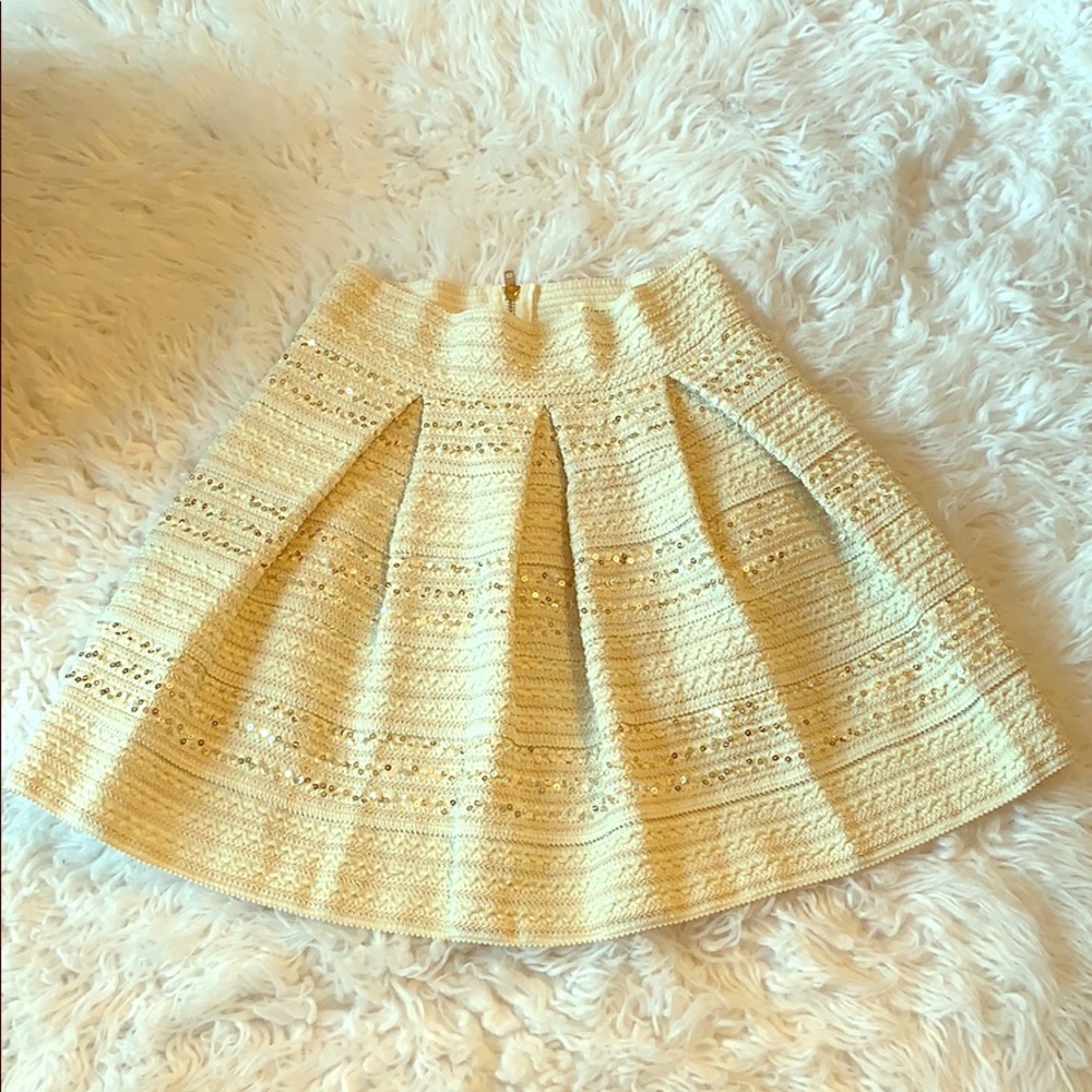Perfect sparkly skirt for holiday!